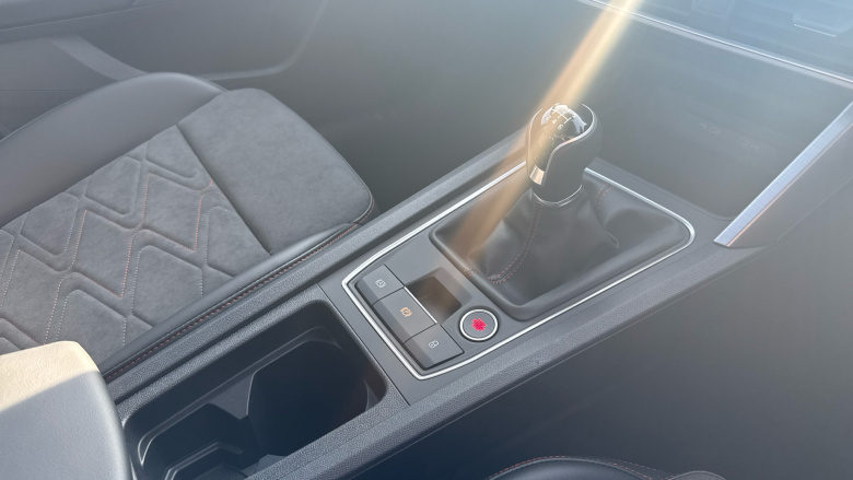 SEAT Leon 1.5 TSI 150 FR Black Edition 5dr [DAP] Petrol Hatchback